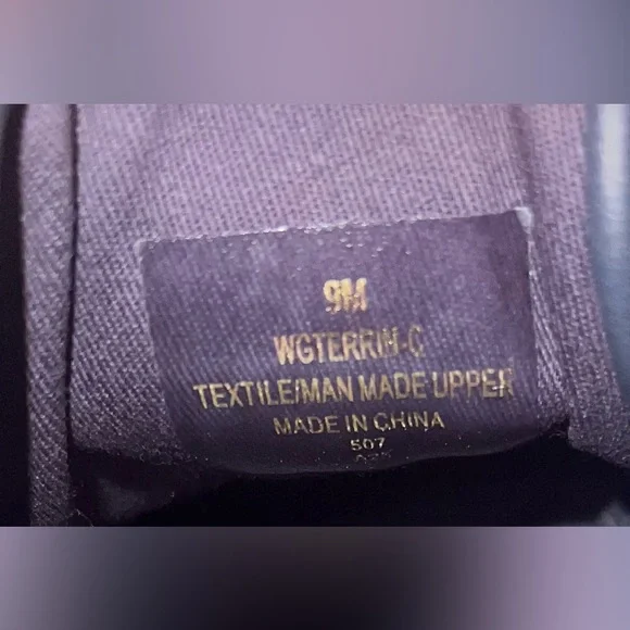 GUESS Women's Blue and Cream Patterned Platform Sneakers - Picture 8 of 10